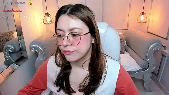 Lanna18 online show from January 13, 2025, 11:41 am