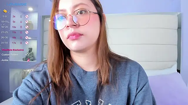Lanna18 online show from March 19, 2025, 11:50 am