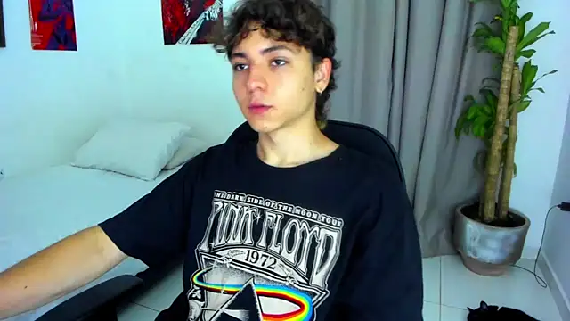 Joe23   online show from December 19, 2025, 1:56 am