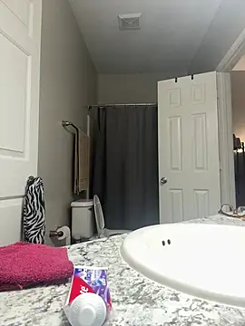 Snapshot of SexyHoneyRedd chatting on March 6, 2025, 11:25 am SexyHoneyRedd online show from March 6, 2025, 11:25 am