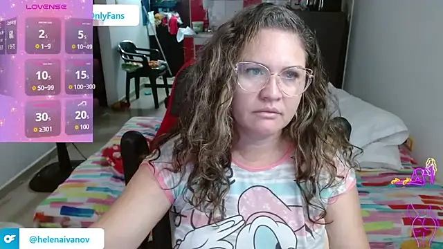 helenca43 online show from January 11, 2026, 1:05 pm