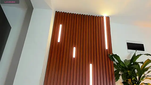 lucasanto  online show from October 23, 2025, 1:16 am