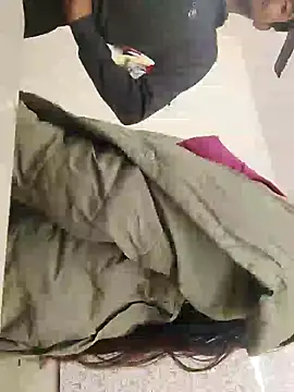 riya190 online show from December 4, 2024, 5:44 pm