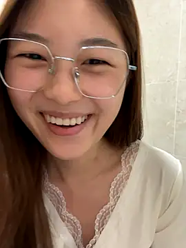 Sweet-Angel999 online show from November 13, 2025, 9:58 pm