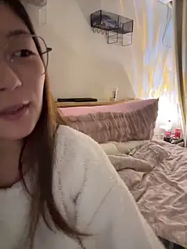 Sweet-Angel999 online show from December 19, 2025, 3:19 pm