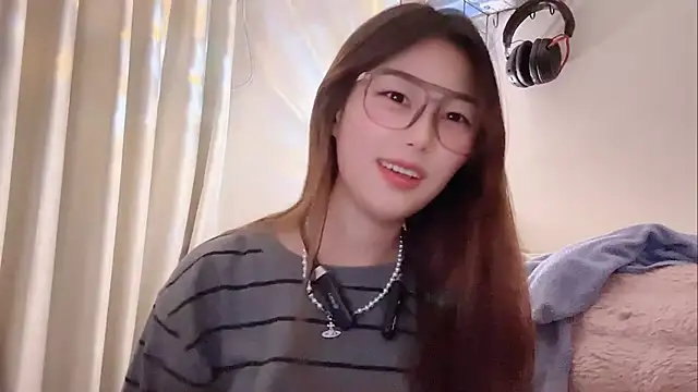 Sweet-Angel999 online show from February 6, 2026, 3:26 pm