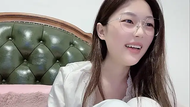 Sweet-Angel999 online show from April 3, 2026, 5:22 pm