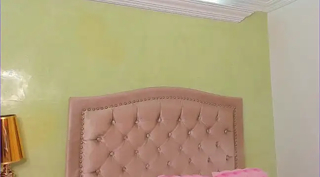 Luciluu20 online show from March 10, 2025, 11:49 pm