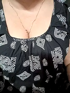 Beautyy38 online show from February 27, 2025, 8:53 pm