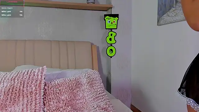 CamilleLynn online show from November 1, 2025, 12:45 am