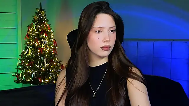 Stacy Gonzales  online show from December 19, 2024, 4:35 pm