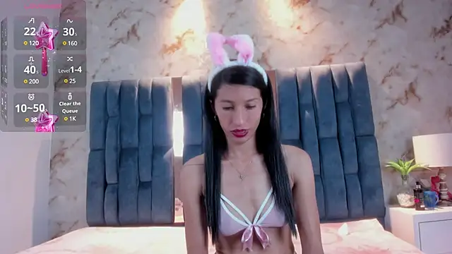 Snapshot of RoseTaylor__ chatting on January 19, 2025, 5:48 am RoseTaylor online show from January 19, 2025, 5:48 am