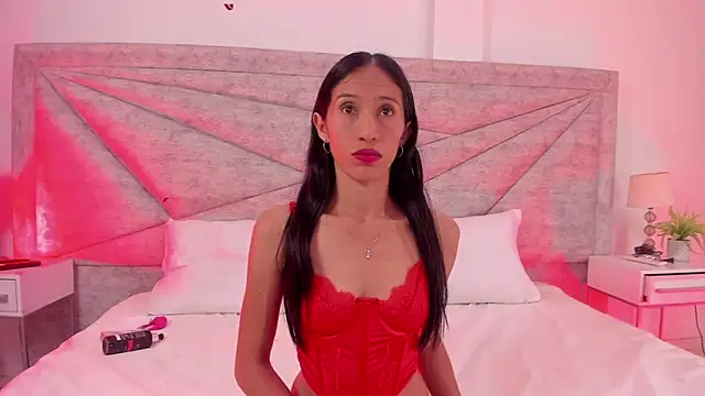 Snapshot of RoseTaylor__ chatting on February 2, 2025, 6:04 am RoseTaylor online show from February 2, 2025, 6:04 am