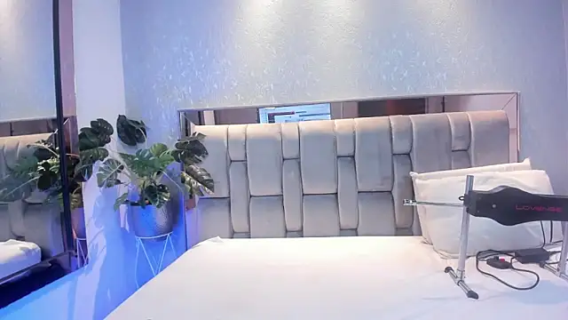 Snapshot of RoseTaylor__ chatting on November 6, 2025, 5:08 am RoseTaylor online show from November 6, 2025, 5:08 am