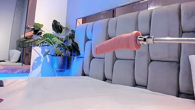 Snapshot of RoseTaylor__ chatting on January 8, 2026, 5:10 am RoseTaylor online show from January 8, 2026, 5:10 am