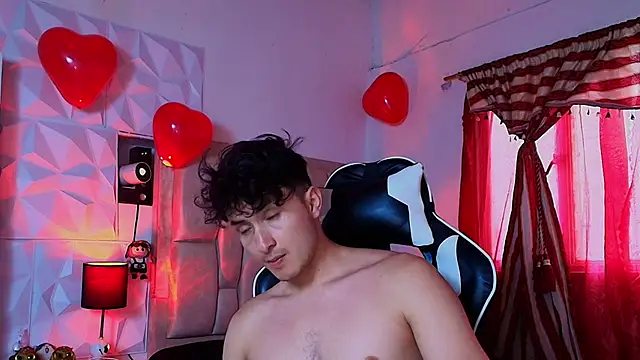 santyago taylor online show from February 19, 2025, 10:09 pm