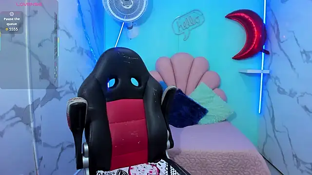 Snapshot of cristal_horny19 chatting on March 27, 2026, 10:20 pm cristal horny19 online show from March 27, 2026, 10:20 pm