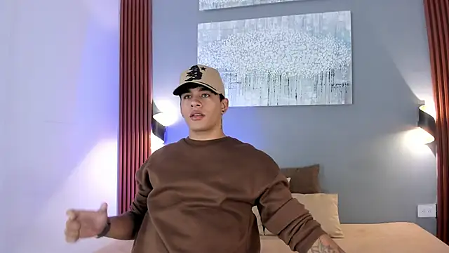 LuciferM Star online show from March 22, 2026, 4:05 am