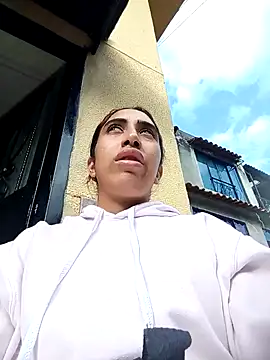 ifeelverywet andhot online show from February 7, 2025, 1:01 pm