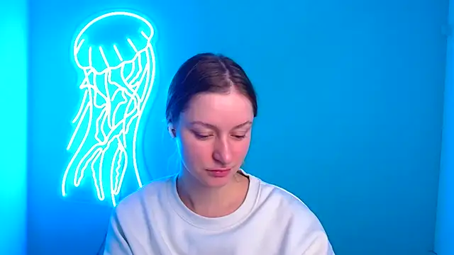 Snapshot of Fantasy_July chatting on December 7, 2024, 9:39 am Fantasy July online show from December 7, 2024, 9:39 am