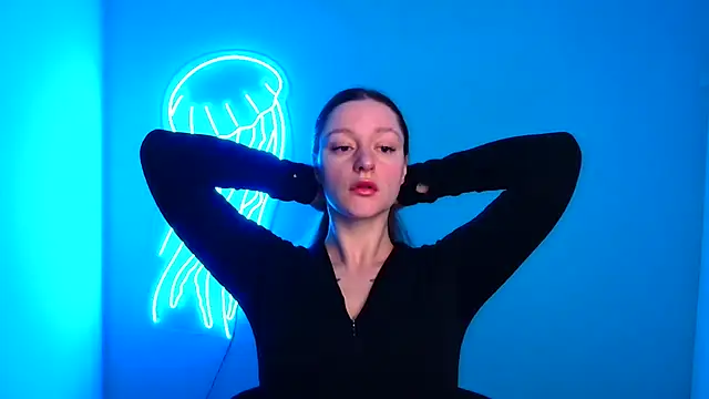 Snapshot of Fantasy_July chatting on December 13, 2024, 6:31 am Fantasy July online show from December 13, 2024, 6:31 am