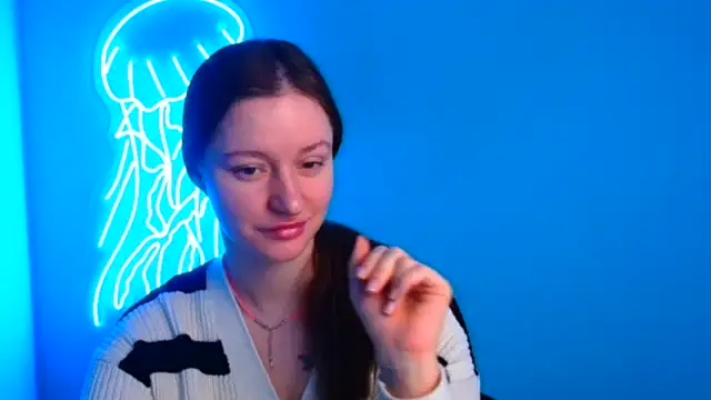 Snapshot of Fantasy_July chatting on February 7, 2025, 6:24 am Fantasy July online show from February 7, 2025, 6:24 am