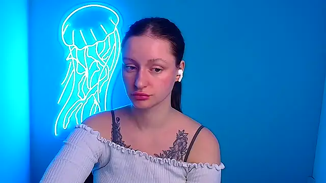 Snapshot of Fantasy_July chatting on February 27, 2025, 1:07 pm Fantasy July online show from February 27, 2025, 1:07 pm