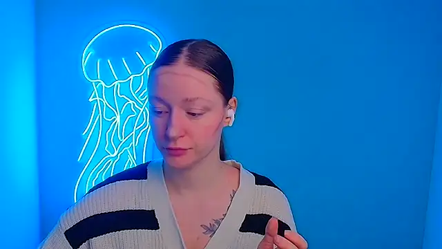 Snapshot of Fantasy_July chatting on February 28, 2025, 6:32 am Fantasy July online show from February 28, 2025, 6:32 am