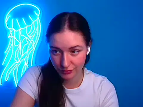 Snapshot of Fantasy_July chatting on March 10, 2025, 9:53 am Fantasy July online show from March 10, 2025, 9:53 am