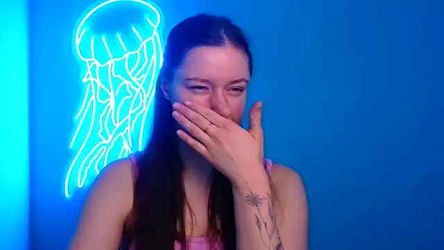 Snapshot of Fantasy_July chatting on March 17, 2025, 6:29 am Fantasy July online show from March 17, 2025, 6:29 am