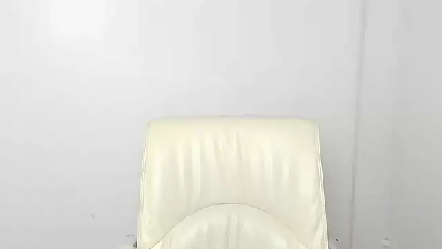 Snapshot of Fantasy_July chatting on March 19, 2025, 6:46 am Fantasy July online show from March 19, 2025, 6:46 am