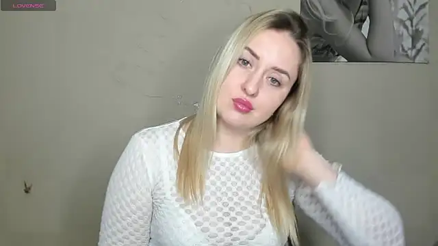 KennaJamess8 online show from January 19, 2025, 2:38 pm