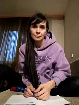 Francenia lolis online show from January 22, 2025, 2:56 pm