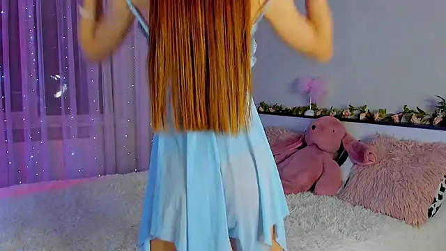 Undertheskin online show from December 1, 2024, 4:29 pm