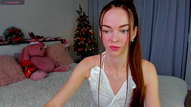 Undertheskin online show from December 27, 2024, 8:02 am