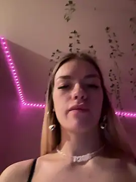 -Sexy Barbie- online show from February 25, 2025, 1:06 pm