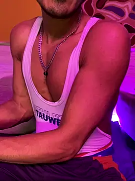 thesummerboy online show from December 4, 2024, 11:30 am