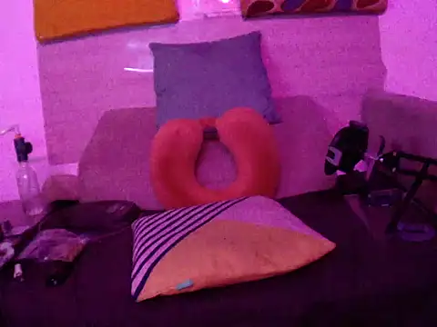 thesummerboy online show from January 3, 2025, 9:36 am