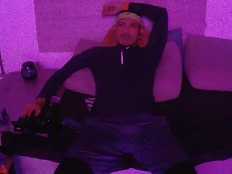 thesummerboy online show from January 11, 2025, 1:48 am