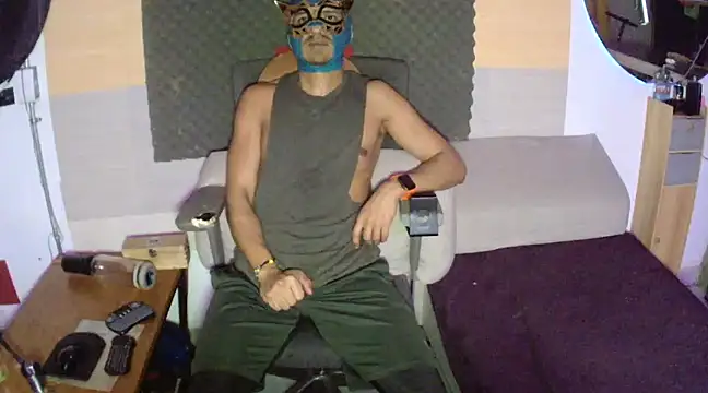 thesummerboy online show from February 9, 2025, 9:58 am