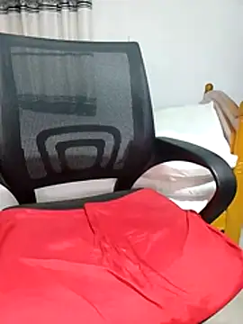 juliya Les online show from February 18, 2026, 2:57 pm