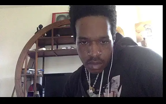 POPAYE972 online show from April 2, 2026, 4:37 pm