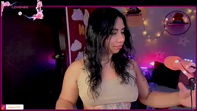 kiki cavilll online show from September 16, 2025, 2:18 pm