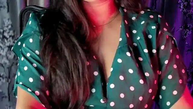 Snapshot of SexyAndHottie chatting on February 5, 2026, 11:04 am SexyAndHottie online show from February 5, 2026, 11:04 am