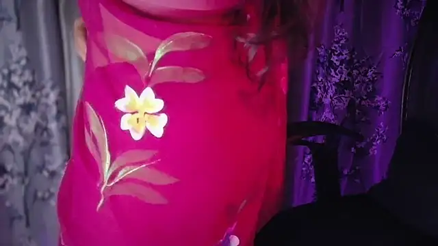 Snapshot of SexyAndHottie chatting on February 26, 2026, 5:34 pm SexyAndHottie online show from February 26, 2026, 5:34 pm