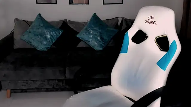 Rose Sweetiee online show from December 18, 2025, 10:05 pm