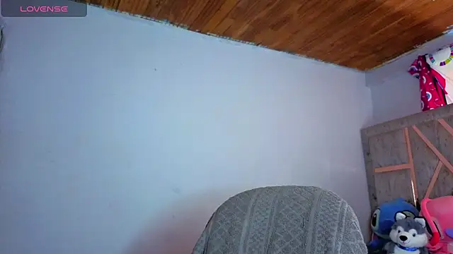 dulce celeste15 online show from April 18, 2026, 7:07 pm