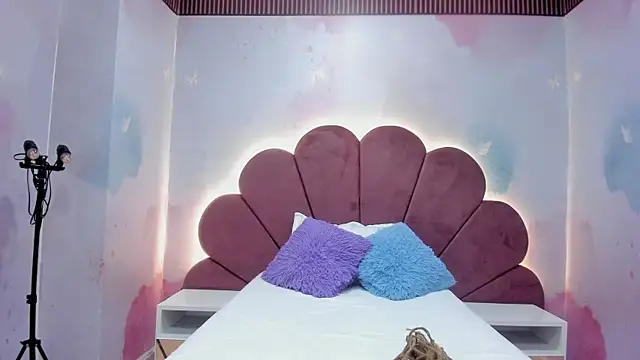 Carohorny4u online show from November 26, 2025, 11:44 am