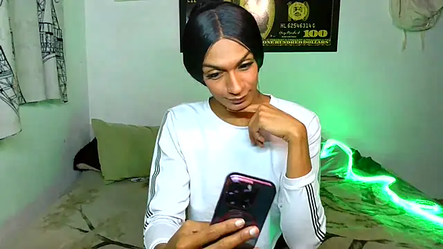 alexxa Rooa online show from April 16, 2026, 11:18 pm