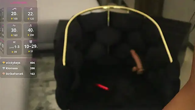 IrisNoire online show from February 4, 2025, 8:17 pm